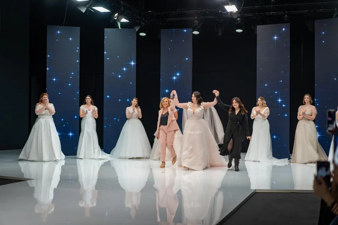 Sì Sposaitalia Collezioni fashion show 2