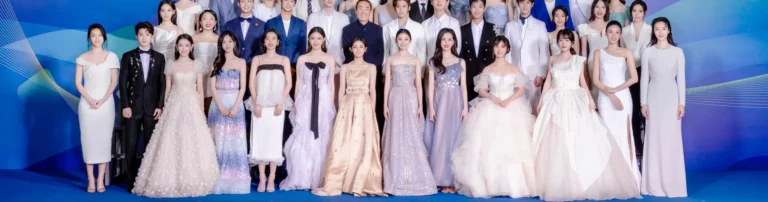 Développez votre marque de mariage auprès de chanteurs et de stars de cinéma célèbres.